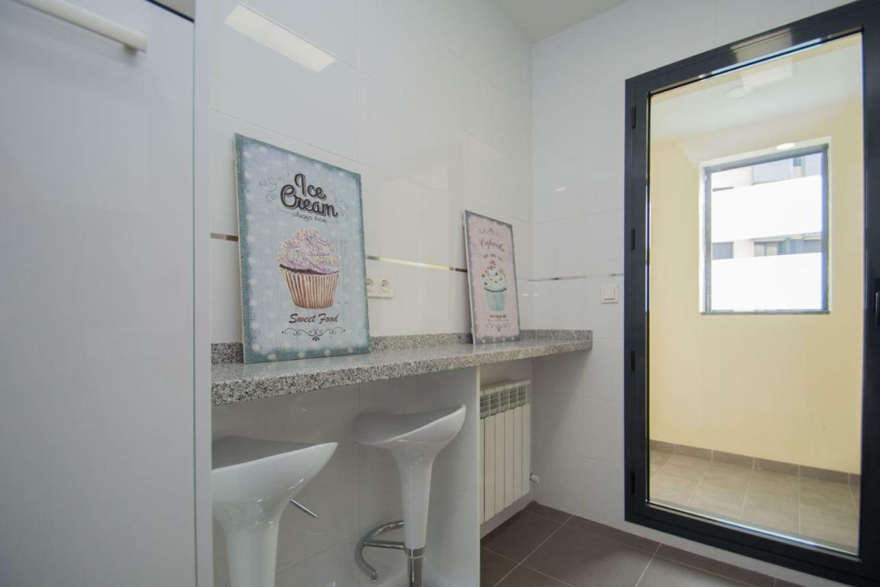 Ferienwohnung Enjoygranada Arabial 5A - Pool & Free Parking Exterior foto